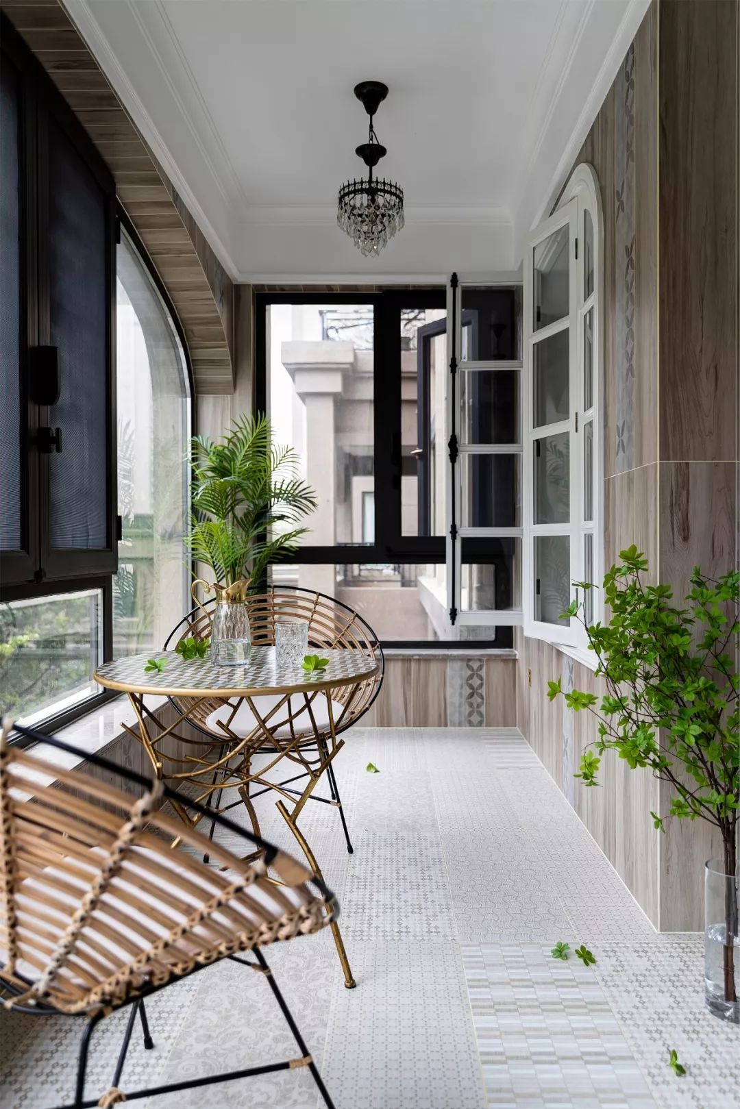 美式輕奢風格家裝設計室內裝修效果圖-陽臺 美式輕奢風格家裝設計室內裝修效果圖-陽臺