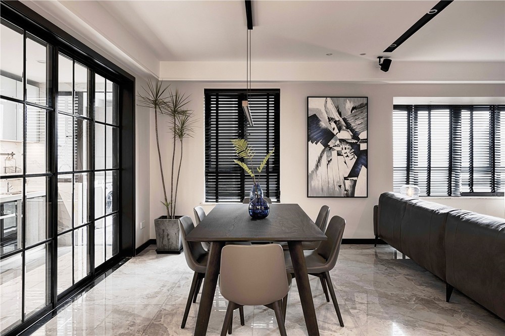 現(xiàn)代簡約風格室內(nèi)家裝案例效果圖-餐廳 現(xiàn)代簡約風格室內(nèi)家裝案例效果圖-餐廳