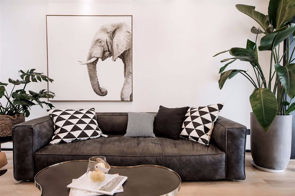 廣州市淘金路小區(qū)北歐風(fēng)格三居室裝修案例