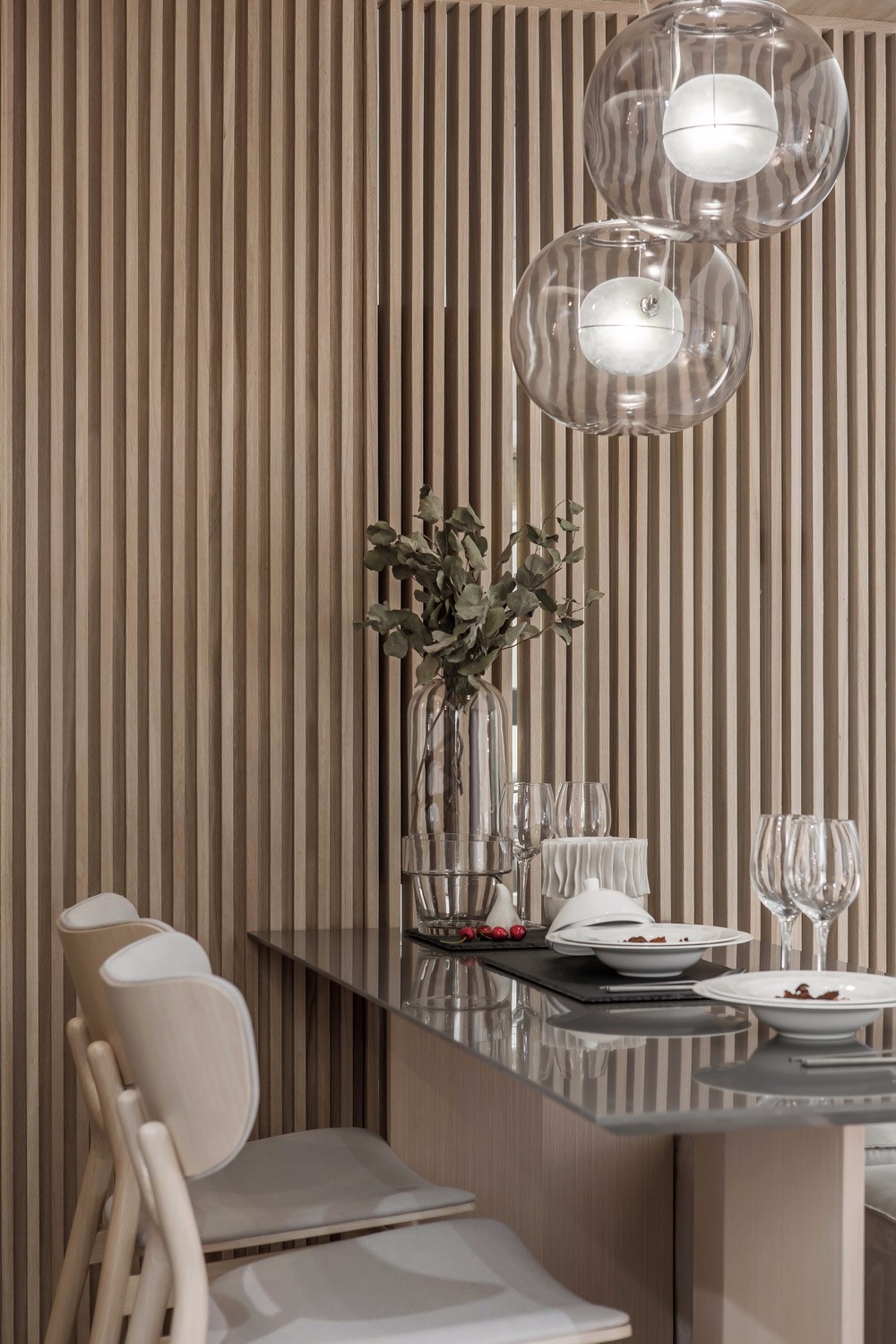 現(xiàn)代簡(jiǎn)約風(fēng)格室內(nèi)家裝案例效果圖-餐廳 現(xiàn)代簡(jiǎn)約風(fēng)格室內(nèi)家裝案例效果圖-餐廳