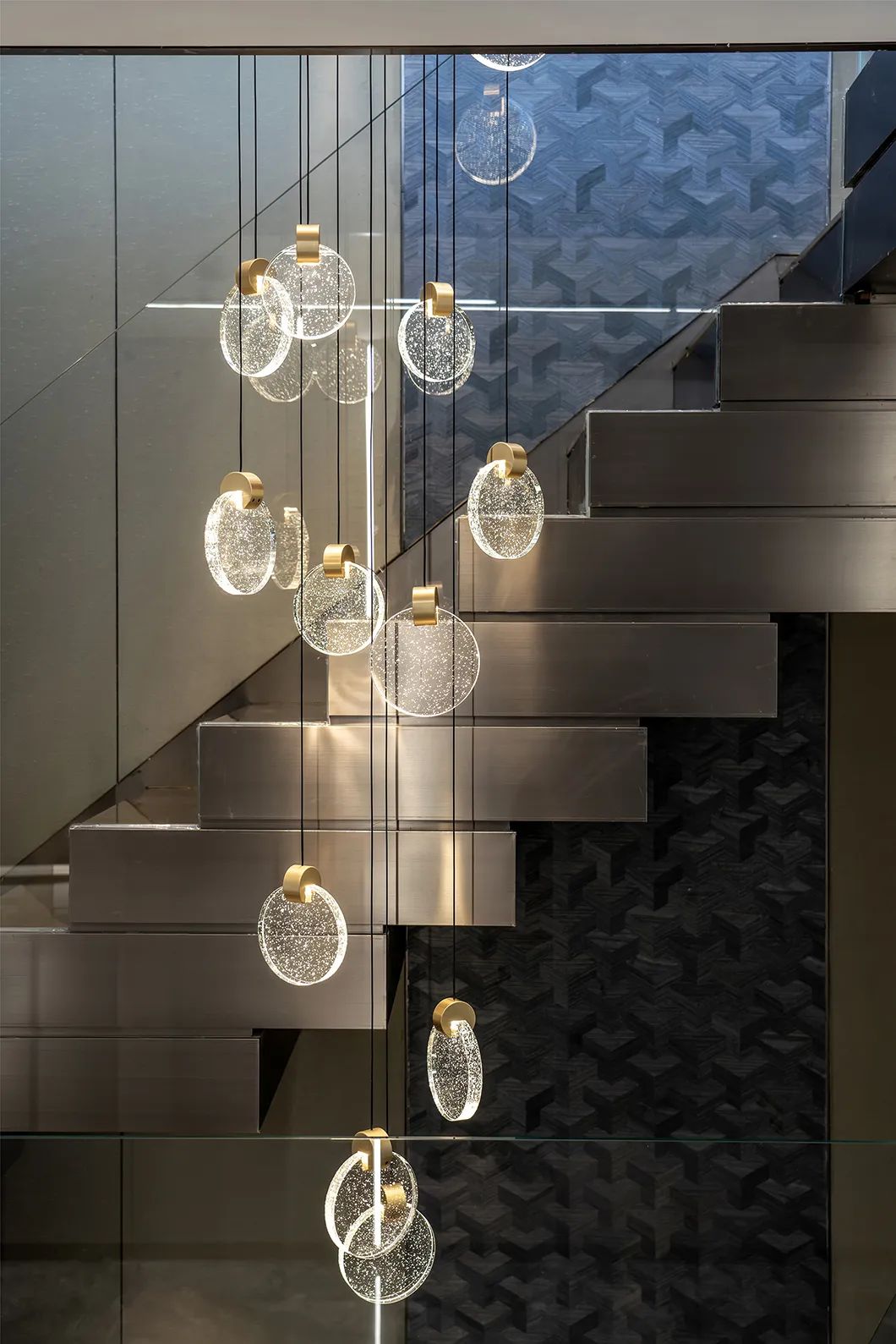 現(xiàn)代輕奢風(fēng)格別墅室內(nèi)設(shè)計家裝案例-樓梯間 現(xiàn)代輕奢風(fēng)格別墅室內(nèi)設(shè)計家裝案例-樓梯間