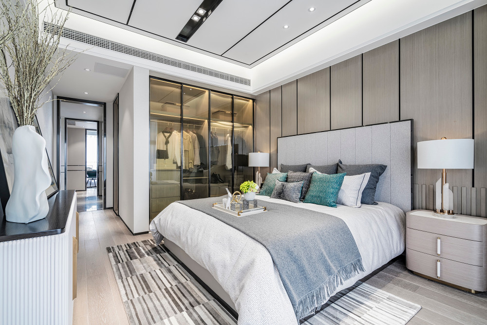 現(xiàn)代輕奢風(fēng)格室內(nèi)家裝案例效果圖-主臥衣帽間 現(xiàn)代輕奢風(fēng)格室內(nèi)家裝案例效果圖-主臥衣帽間