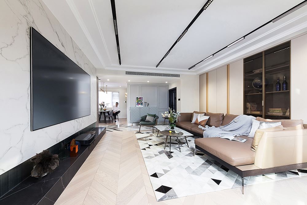 青島市中歐國(guó)際城別墅輕奢風(fēng)格三居室裝修案例