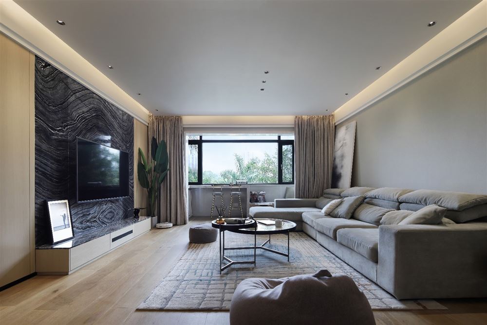 佛山市卓越蔚藍星宸現代風格三居室裝修案例