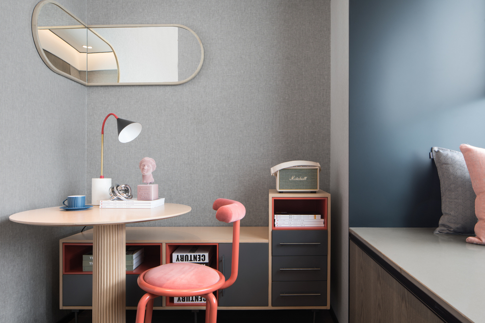 現(xiàn)代前衛(wèi)風(fēng)格室內(nèi)家裝案例效果圖-臥室梳妝臺(tái) 現(xiàn)代前衛(wèi)風(fēng)格室內(nèi)家裝案例效果圖-臥室梳妝臺(tái)