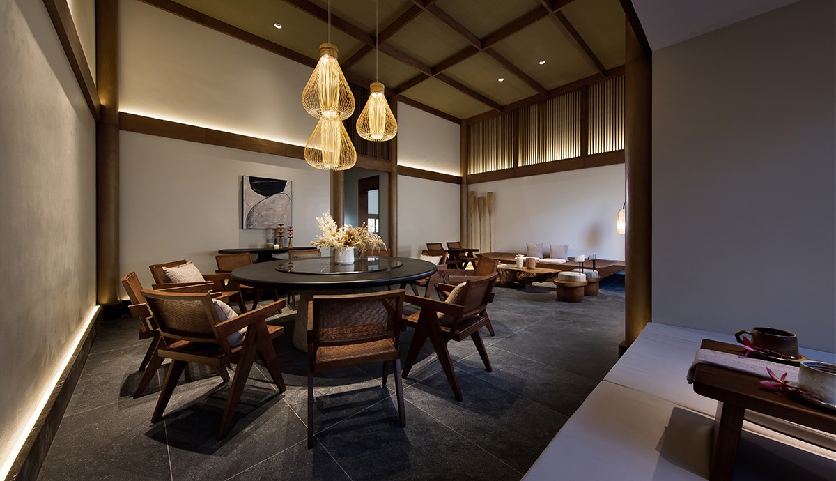 新古典風(fēng)格室內(nèi)家裝案例效果圖-餐廳 新古典風(fēng)格室內(nèi)家裝案例效果圖-餐廳