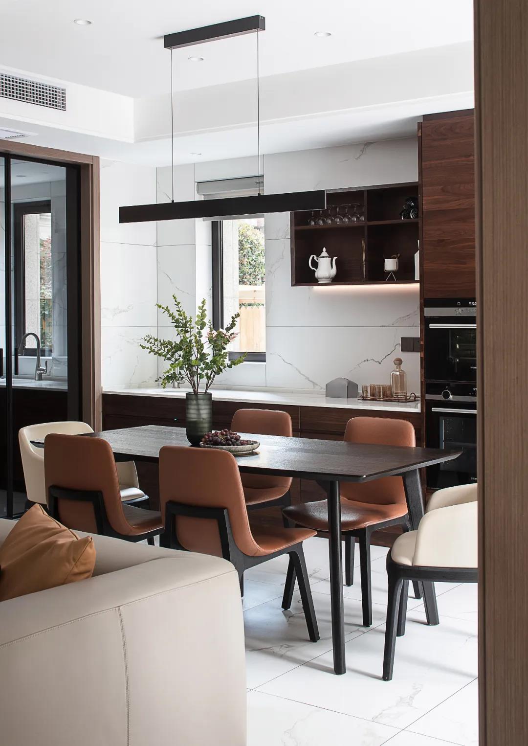 現代簡約風格室內家裝案例效果圖-餐廳 現代簡約風格室內家裝案例效果圖-餐廳