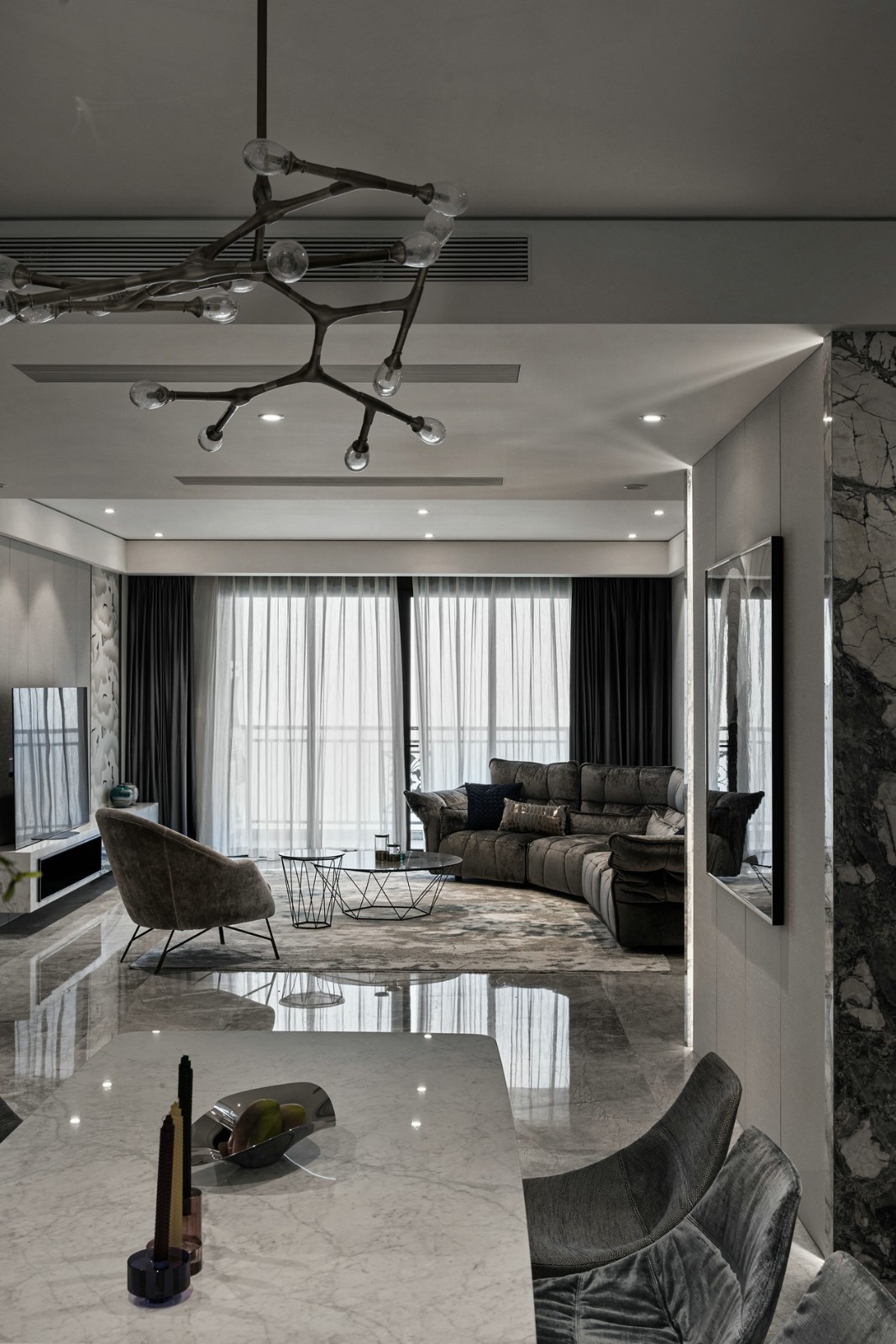 現(xiàn)代奢華輕奢風(fēng)格家裝設(shè)計(jì)室內(nèi)裝修效果圖-客廳 現(xiàn)代奢華輕奢風(fēng)格家裝設(shè)計(jì)室內(nèi)裝修效果圖-客廳