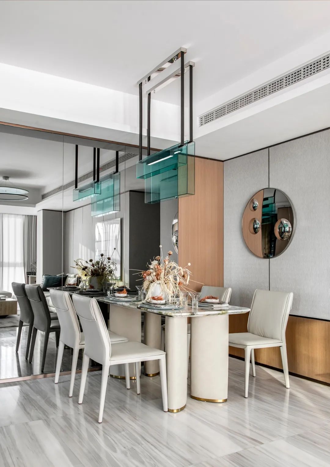 現(xiàn)代簡約風格室內(nèi)設(shè)計家裝案例-餐廳 現(xiàn)代簡約風格室內(nèi)設(shè)計家裝案例-餐廳