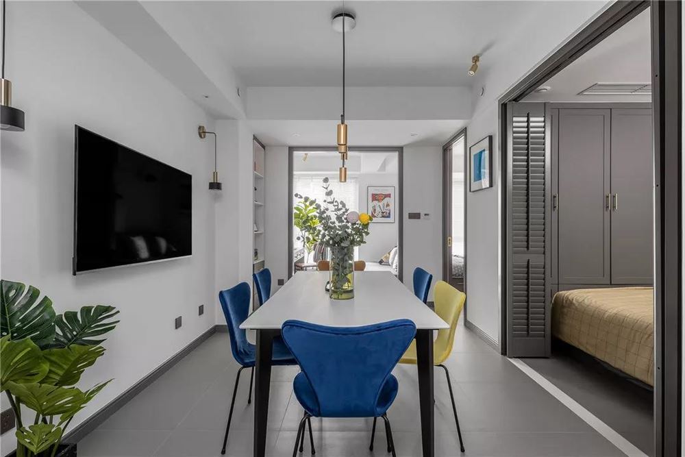 汕頭市雙悅灣現(xiàn)代簡約風(fēng)格四居室裝修案例