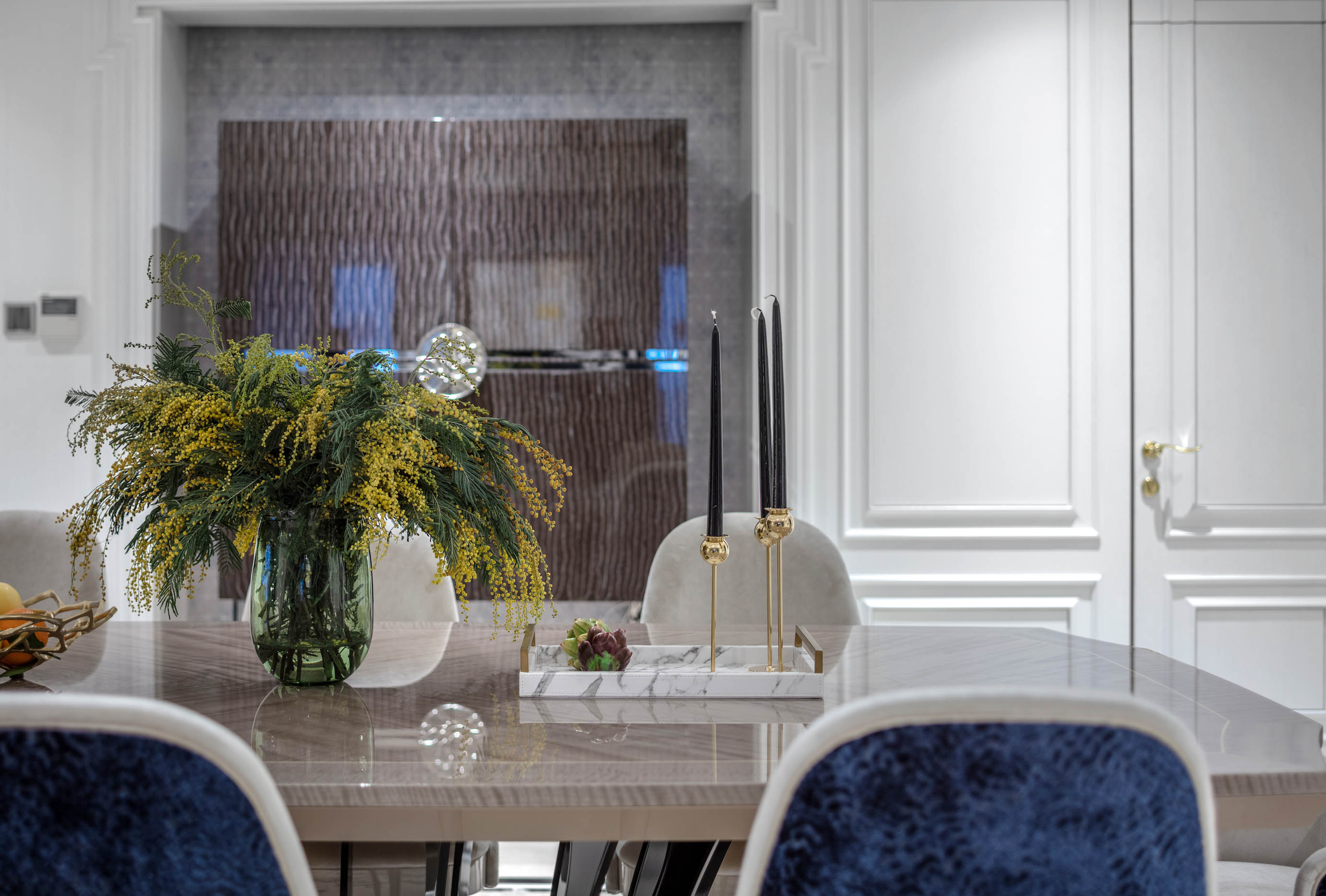 現代輕奢風格室內家裝案例效果圖-餐廳 現代輕奢風格室內家裝案例效果圖-餐廳