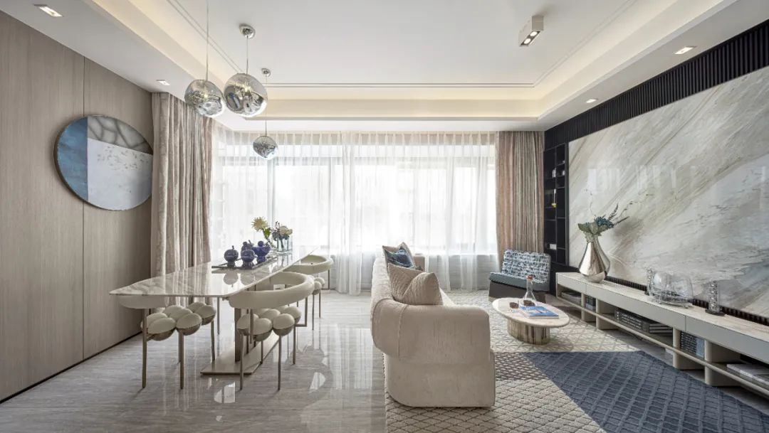 廣州市海川繁華里現(xiàn)代簡約風(fēng)格三居室裝修案例