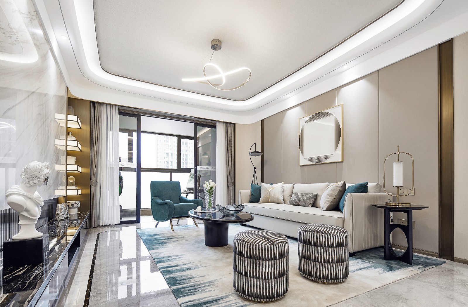 廣州市廣州星河山海灣輕奢風(fēng)格三居室裝修案例