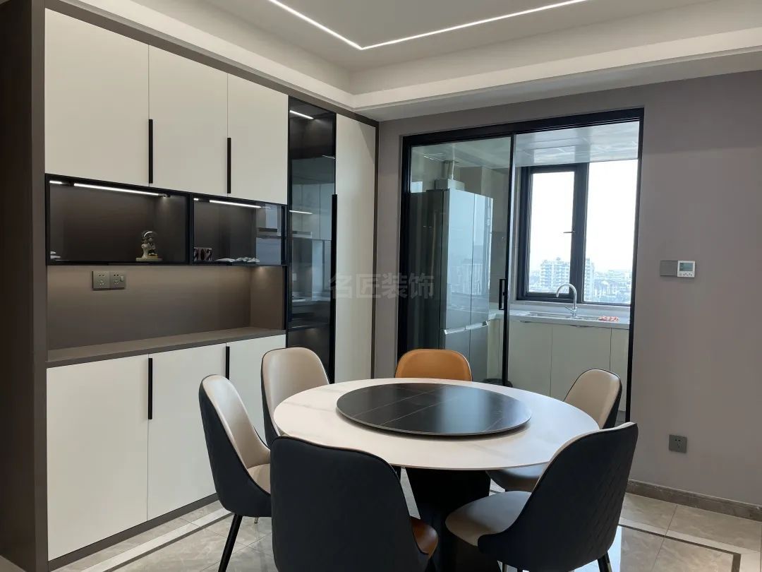 時(shí)代公館130㎡餐廳